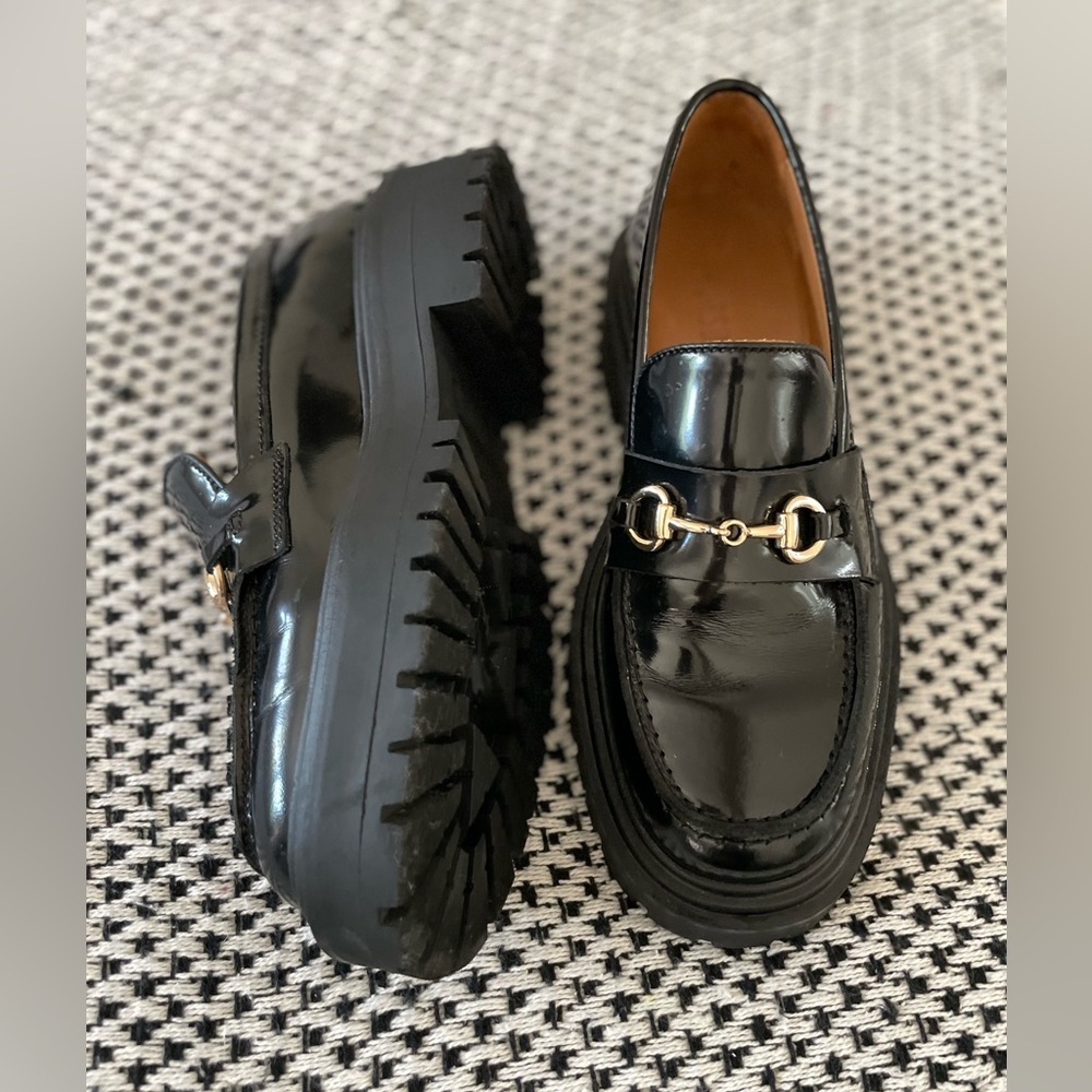 Thursday Platform Penny Loafer Black Patent Leather Size 7 Gold - Picture 3 of 13